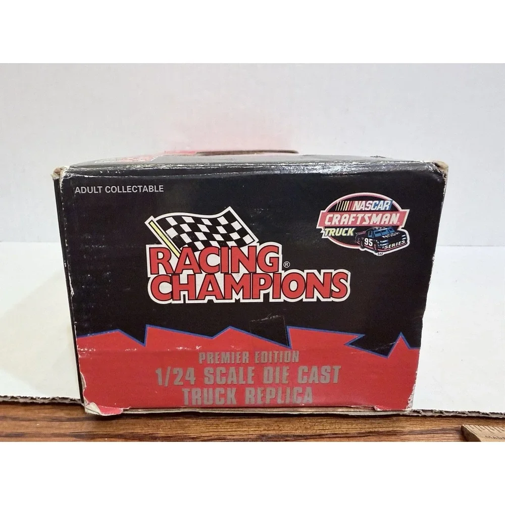 Racing Champions 1996 Premier 1:24 Diecast Ford Truck NASCAR #80 Ruttman